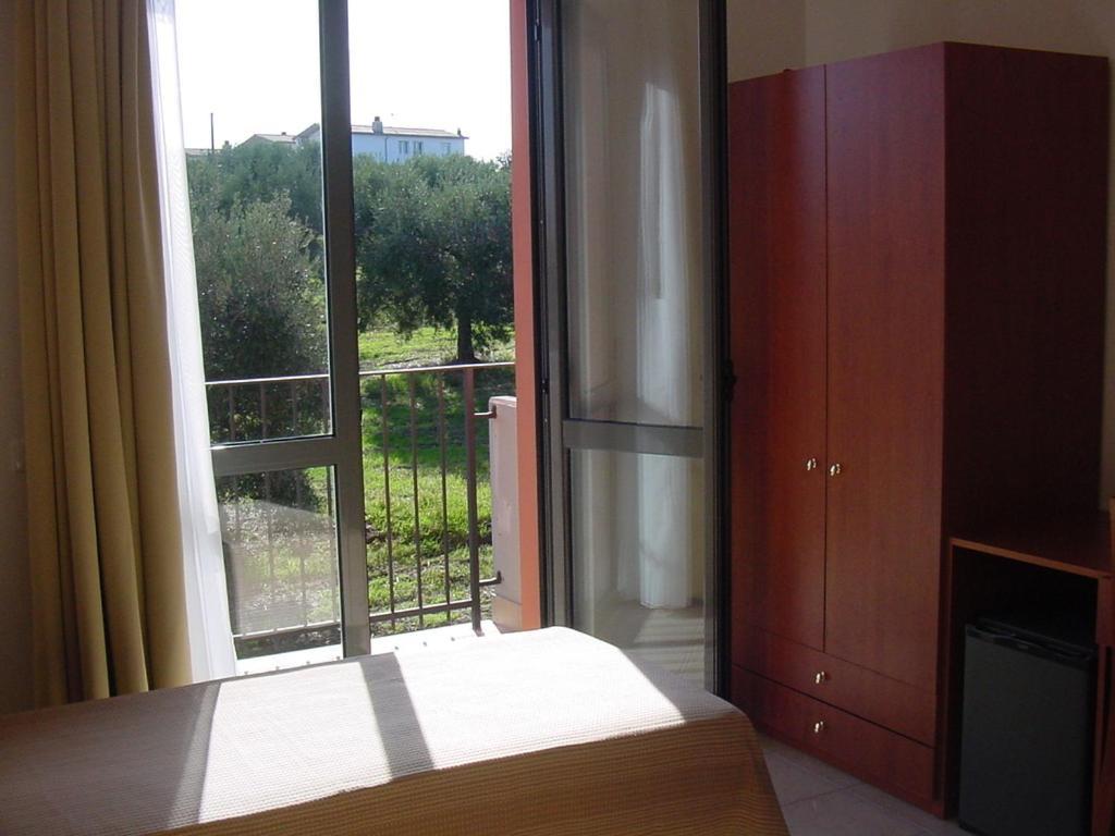 Hotel Villa Adriatica Portocannone Екстериор снимка