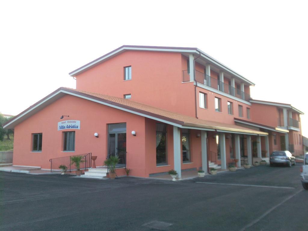 Hotel Villa Adriatica Portocannone Екстериор снимка